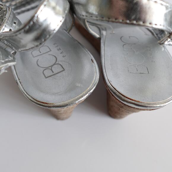 BCBG Paris Metallic Silver Faux Leather Woven Rope Strappy Cork Open Toe Wedges - Picture 11 of 15